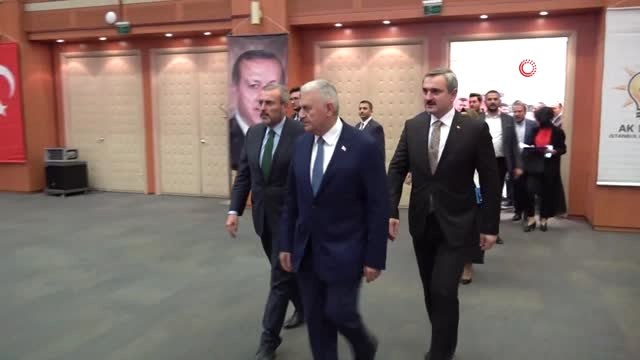 Binali Yıldırım: Öğretmenlere toplu taşıma ücretsiz olacak