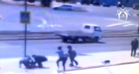 Şişme trambolin rüzgarın etkisiyle ters devrildi: 3 çocuk ağır yaralandı