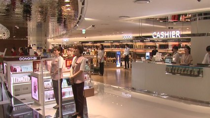 입국장 면세점, 국내 첫 개장 / YTN