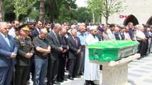 KAYSERİ BAKAN AKAR, KAYSERİ'DE YAPTIRDIĞI CAMİDE CUMA NAMAZI KILDI