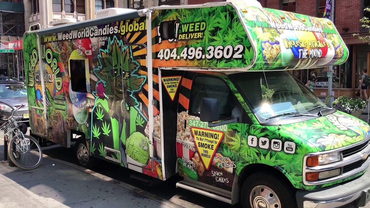 How did CBD oil become a $1 billion industry?