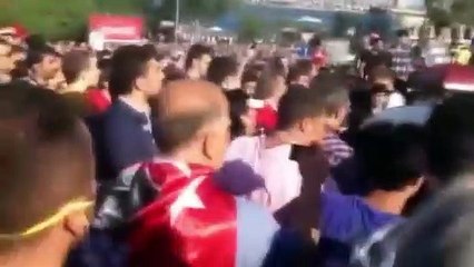 Gezi kalkışması 6. yılında! Polis araçlarını böyle yaktılar