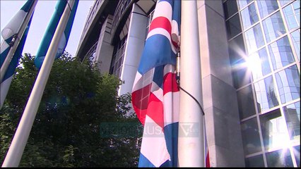 Holanda kërkon zyrtarisht ndalimin e lëvizjes së lirë për shqiptarët -  - Vizion Plus