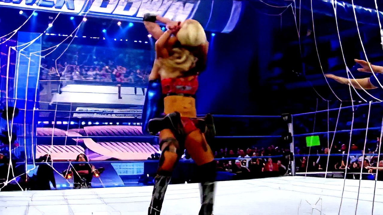 Victoria Entrance Video (SvR 2009)