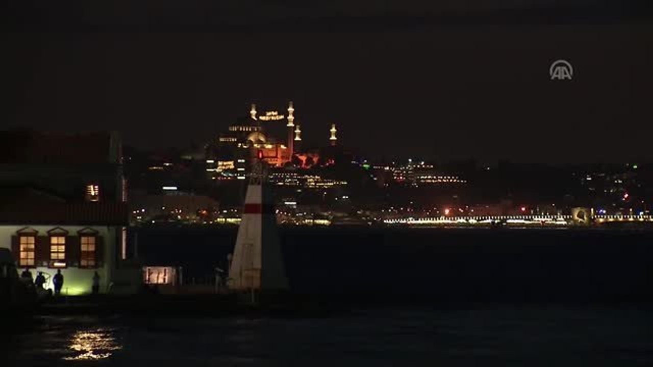 Erdoğan: Tek başına, ülkemizin son 6 yılda üst üste yaşadığı hadiseler bile karşı karşıya...