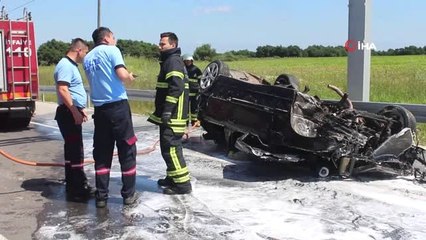 Şarampole çarpan otomobil taklalar attı: 1'i ağır 2 yaralı