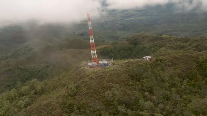 إندونيسيا تربط سواحل جزرها الغربية والوسطى بشبكة الإنترنت والاتصالات