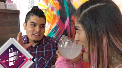 ¡Esteban YA LE DEDICA POEMAS a Pau! | Enamorándonos