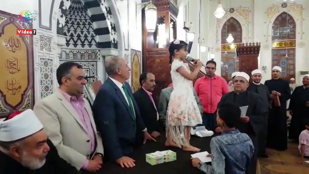 محافظ البحر الأحمر يشهد احتفالية ليلة القدر ويكرم حفظة القرآن الكريم