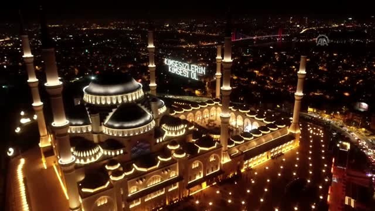 Büyük Çamlıca Camisi'nde Kadir Gecesi programı