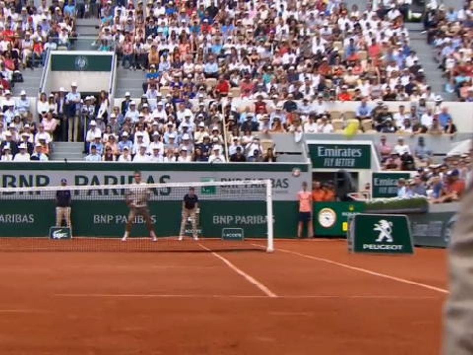 تنس: بطولة فرنسا المفتوحة: فيدرر يتغلّب على رود 6-3 6-1 و7-6