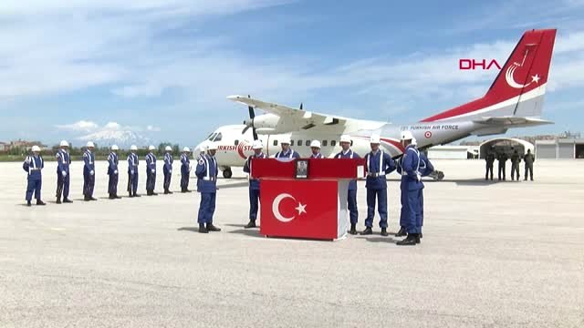VAN ŞEHİT JANDARMA UZMAN ÇAVUŞ KENAN KARAKUZU İÇİN JANDARMA FİLO KOMUTANLIĞINDA TÖREN DÜZENLENDİ-2