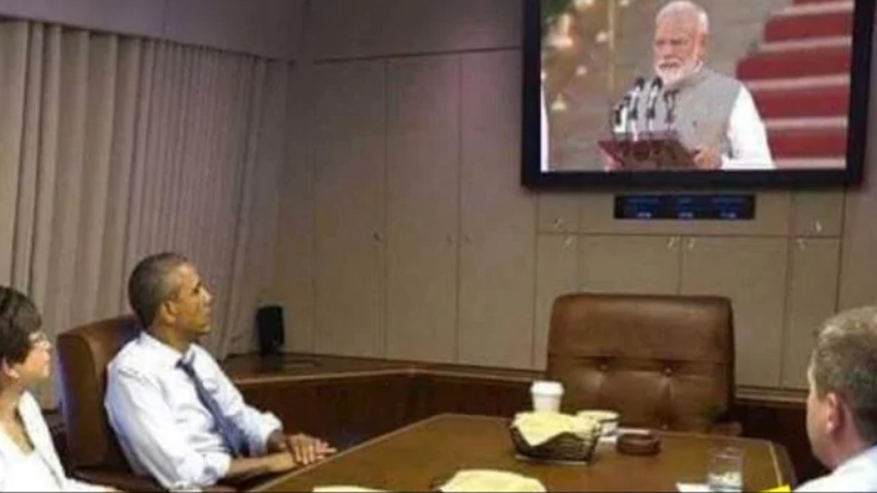 Barack Obama की PM Modi के Oath Ceremony को देखते Photo Viral ! | वनइंडिया हिंदी