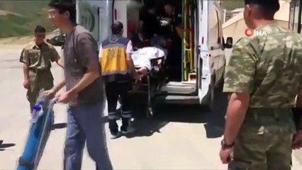 Yüksekova Devlet Hastanesi'ndeki hasta kadın Kara Kuvvetlerine ait helikopterle Van’a tahliye edildi