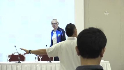 Hector Cuper: "(Türkiye-Fransa maçı) Sonuçta bir dünya şampiyonuna karşı oynamak hiç kolay...