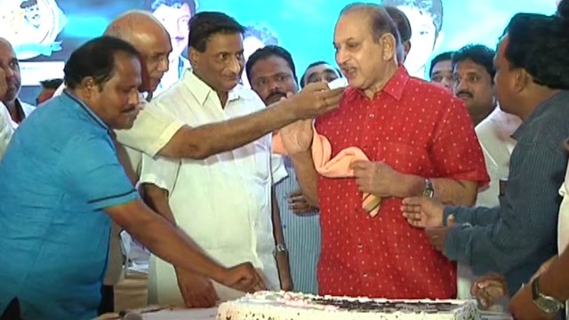 Watch Super Star Krishna BirthDay Celebrations | Filmibeat Telugu