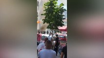 Report TV -Durrës/ Merr flakë mjeti në mes të ditës, panikohen banorët