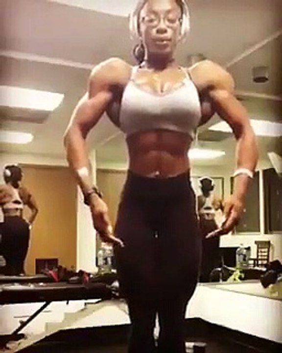 Tag someone who Must See this Body!