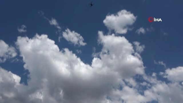 Jandarma ve polis bu kez çocukları trafikte görevlendirmek için durdurdu