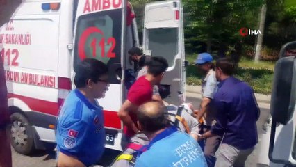 Bursa'da feci kaza...Tır iki köprünün arasına sıkıştı