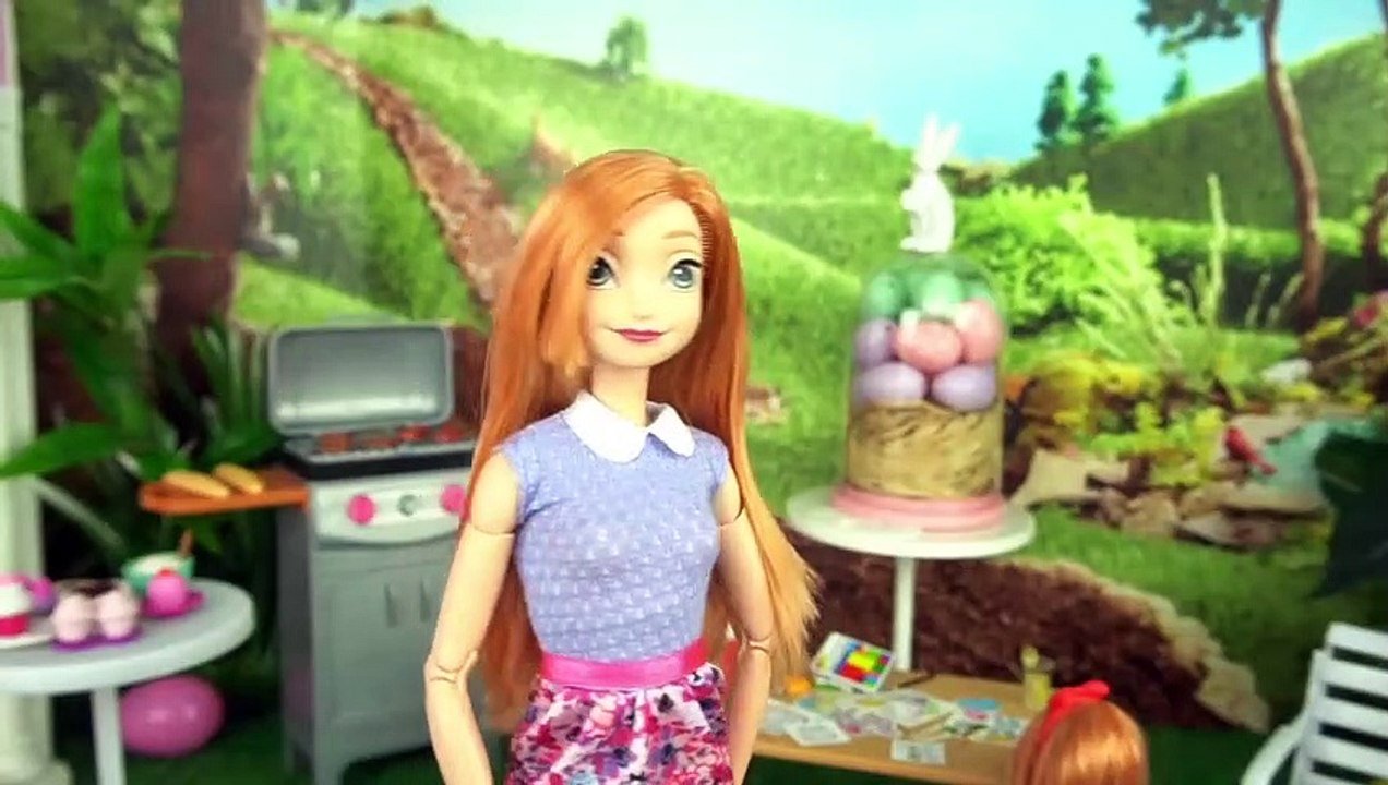 Familia Barbie y Bebes LOL Buscan Huevitos de Pascua en Casa de Barbie