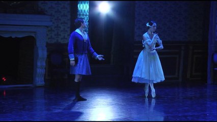 Balerinët Adela dhe Anxhelo Muçollari rijetësojnë magjinë e baletit 187 vjeçar, 'La sylphide'