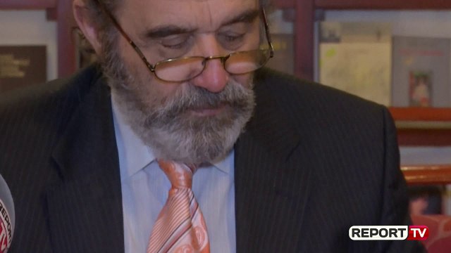 Moikom Zeqo: Më duket e pabesueshme, që arrita të jetoj deri në moshën 70 vjeç