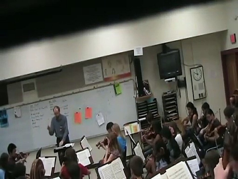 Quand ton prof de musique devient fou et te casse ton violon