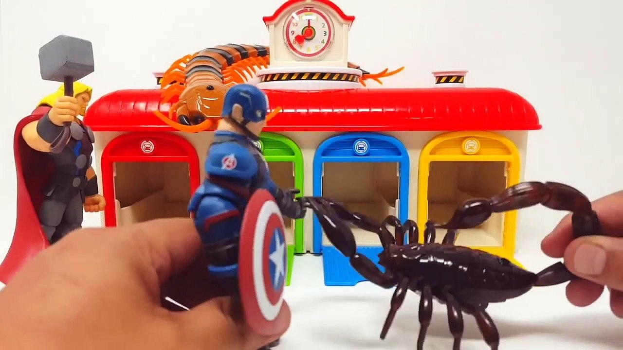 Tayo the little bus Garage Giant Cockroach Insect Thomas & Friends Chuggington Tayo Cars