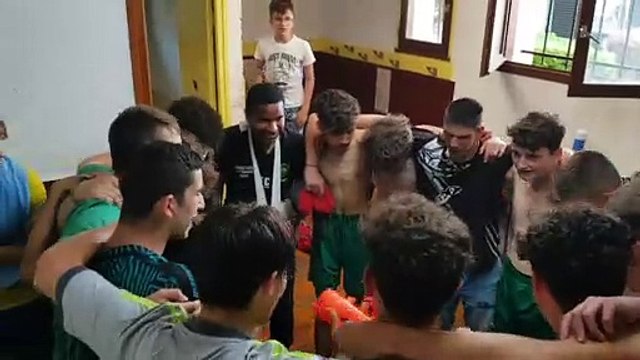 U18 cri de victoire après la victoire 1 a 0 contre Cempuis le 1er juin 2019