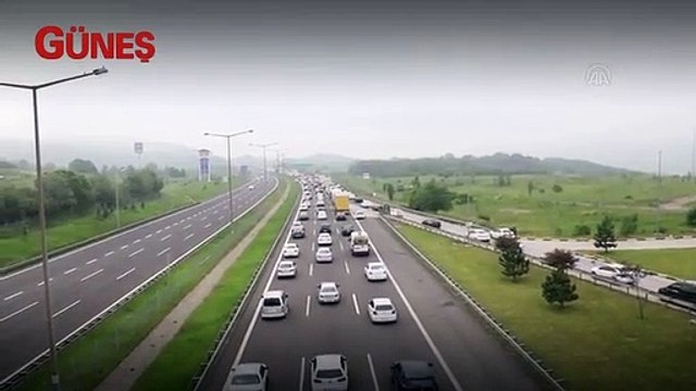 Anadolu Otoyolu'nun Bolu kesiminde bayram yoğunluğu yaşanıyor