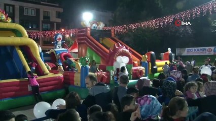 Sultangazi’de gökyüzünü iyilik balonları kapladı