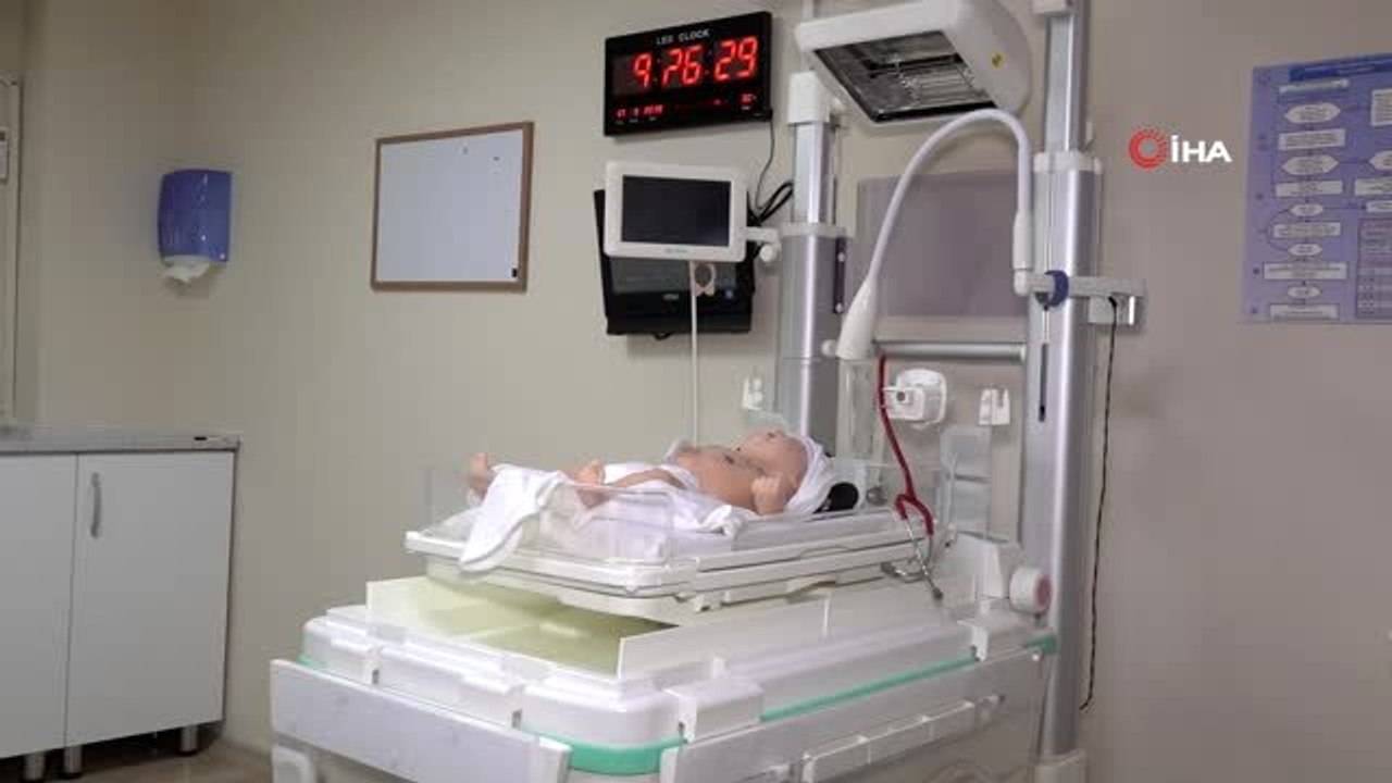 Ege'de Türkiye'nin ilk 'Neonatal Simülasyon Laboratuvarı' açıldı
