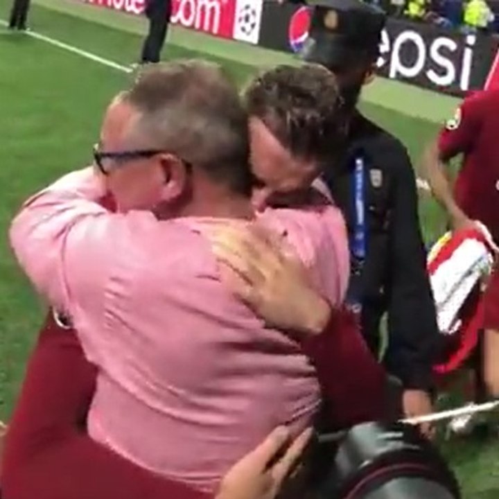 Kupa unutulur bu unutulmaz