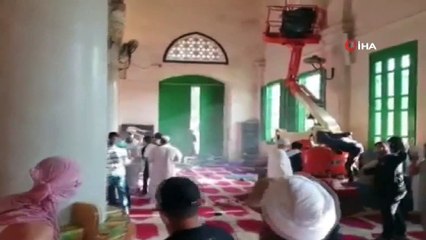 - İsrail Polisi Mescid-i Aksa’dan Müslümanları Çıkarıp Yahudileri Soktu