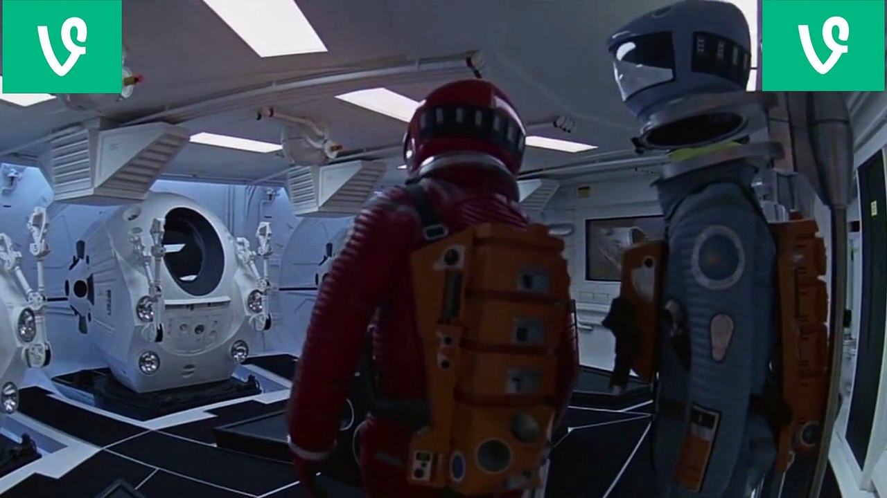 超惊艳混剪，致敬《库布里克》_ [  ]