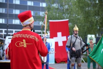 Avrupa'nın Göbeğinde Sultanahmet Esintisi! Mehterle İftar Yaptılar