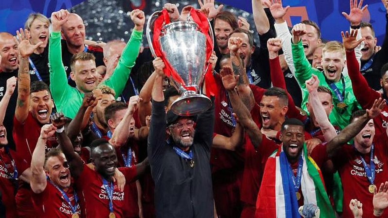 Champions: A euforia dos adeptos do Liverpool