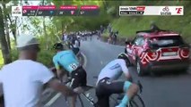 Miguel Angel Lopez frappe un spectateur (Giro 2019)