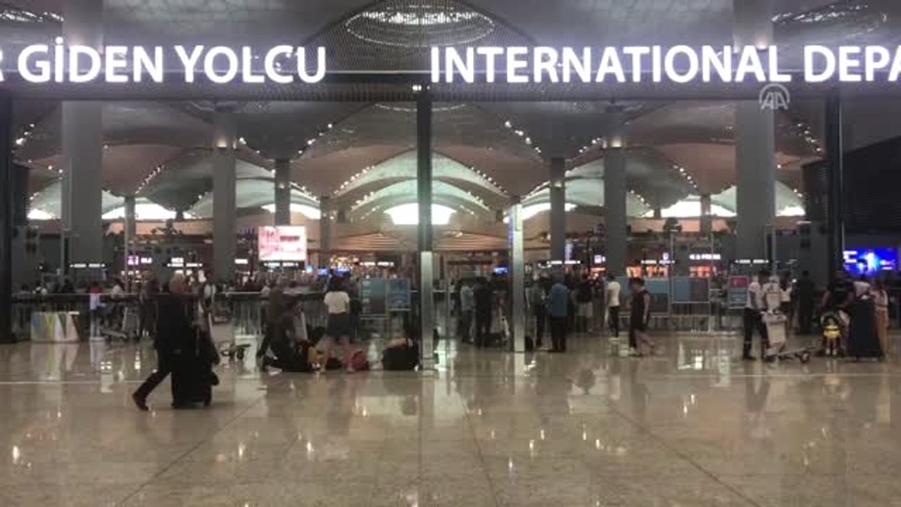 İstanbul Havalimanı'nda 10 milyonuncu yolcu için sürpriz etkinlik - İSTANBUL