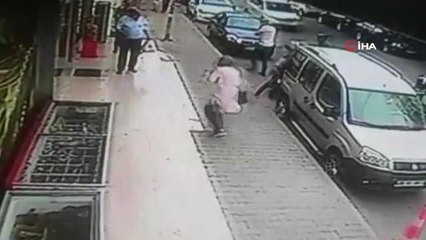 Kartal'da pide kuyruğunda bekleyen kadını silahla vuran iki kişi yakalandı.