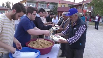 Karaören'de iftar geleneği sürüyor