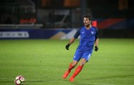 Léo Dubois raconte sa première en bleu