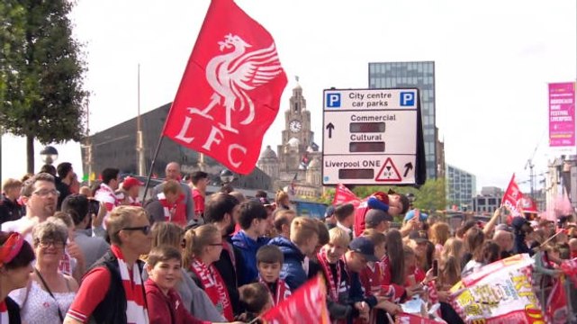 Liverpool fans savour Champions League parade