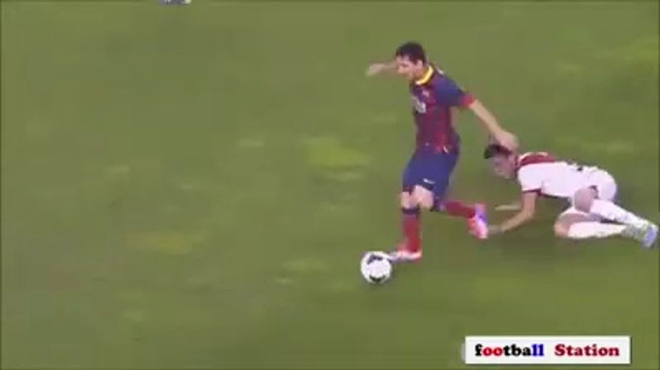 اجمل مراوغات ميسي بتعليق عصام الشوالي ل