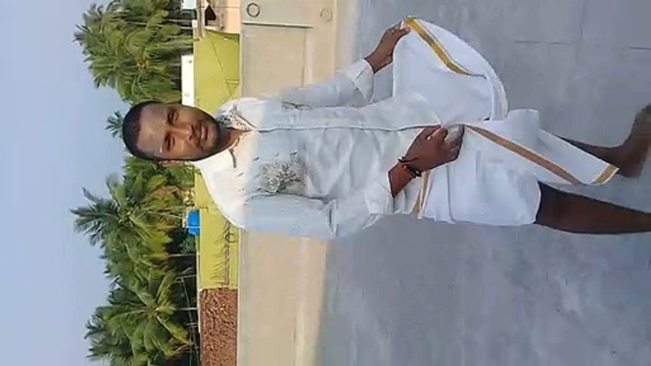 moorthy style - looking good!