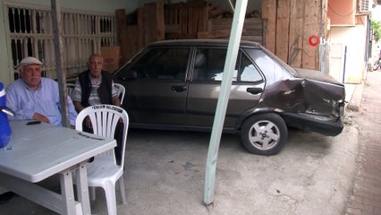 Adana'da korkunç kaza...Acemi sürücü kaldırımda oturan iki kadını böyle ezdi