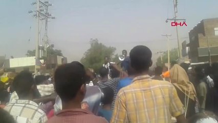 DHA DIŞ - Sudan ordusu, göstericilere müdahale etti: 5 ölü