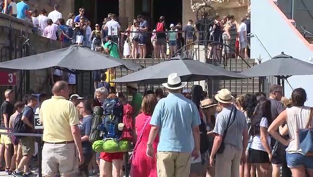 España recibe 21,4 millones de turistas hasta abril, con un gasto de 22.489 millones