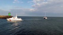 Ostia, barca a vela in difficoltà soccorsa dalla guardia costiera